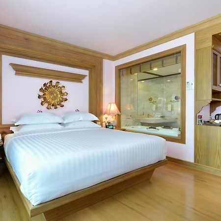 Peak Nimman Prestige Hotel Chiang Mai Ngoại thất bức ảnh