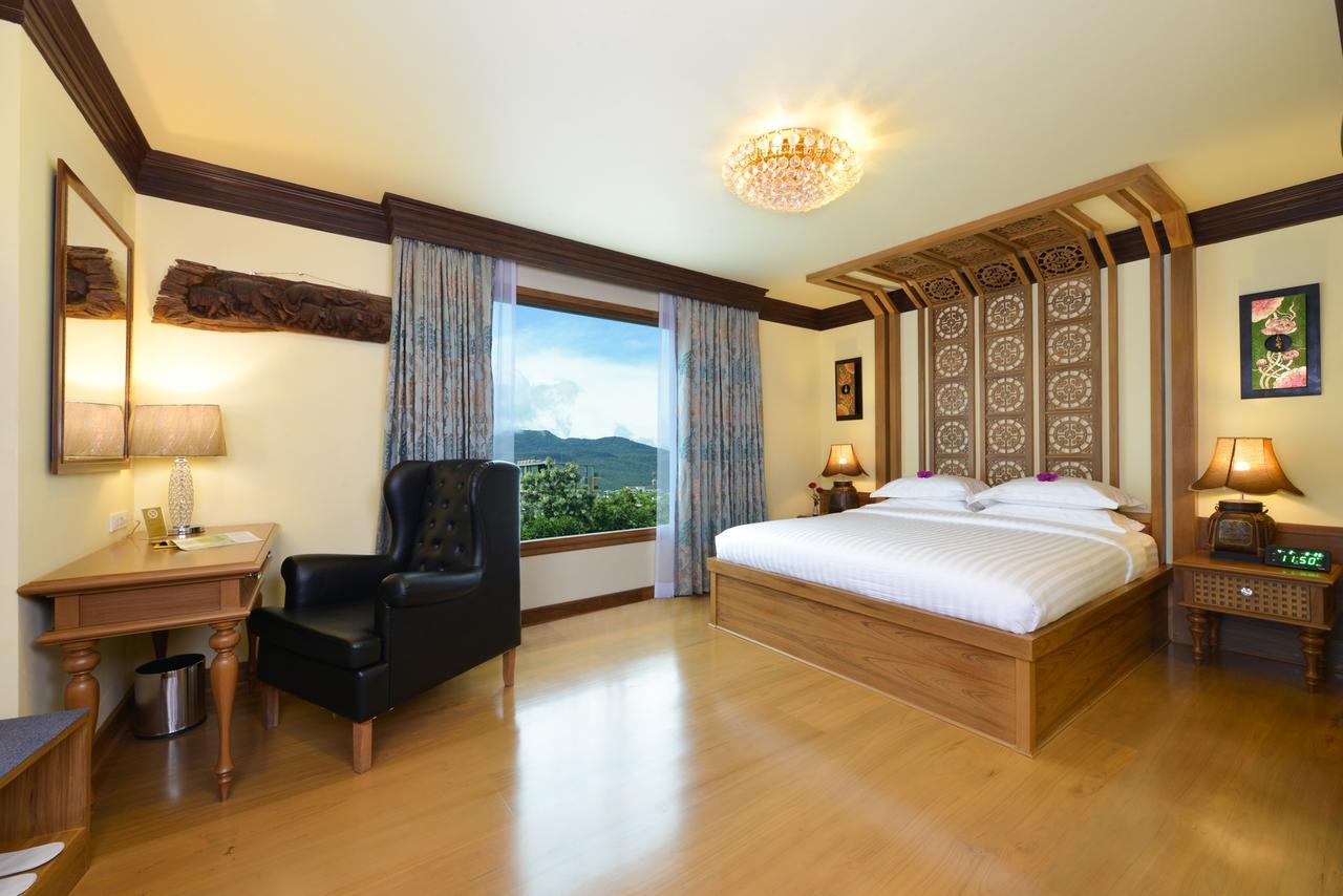 Peak Nimman Prestige Hotel Chiang Mai Ngoại thất bức ảnh