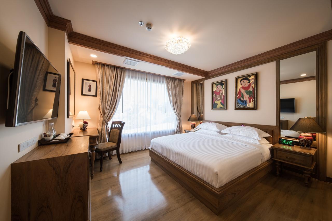 Peak Nimman Prestige Hotel Chiang Mai Ngoại thất bức ảnh
